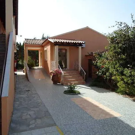 Hotel Elena *